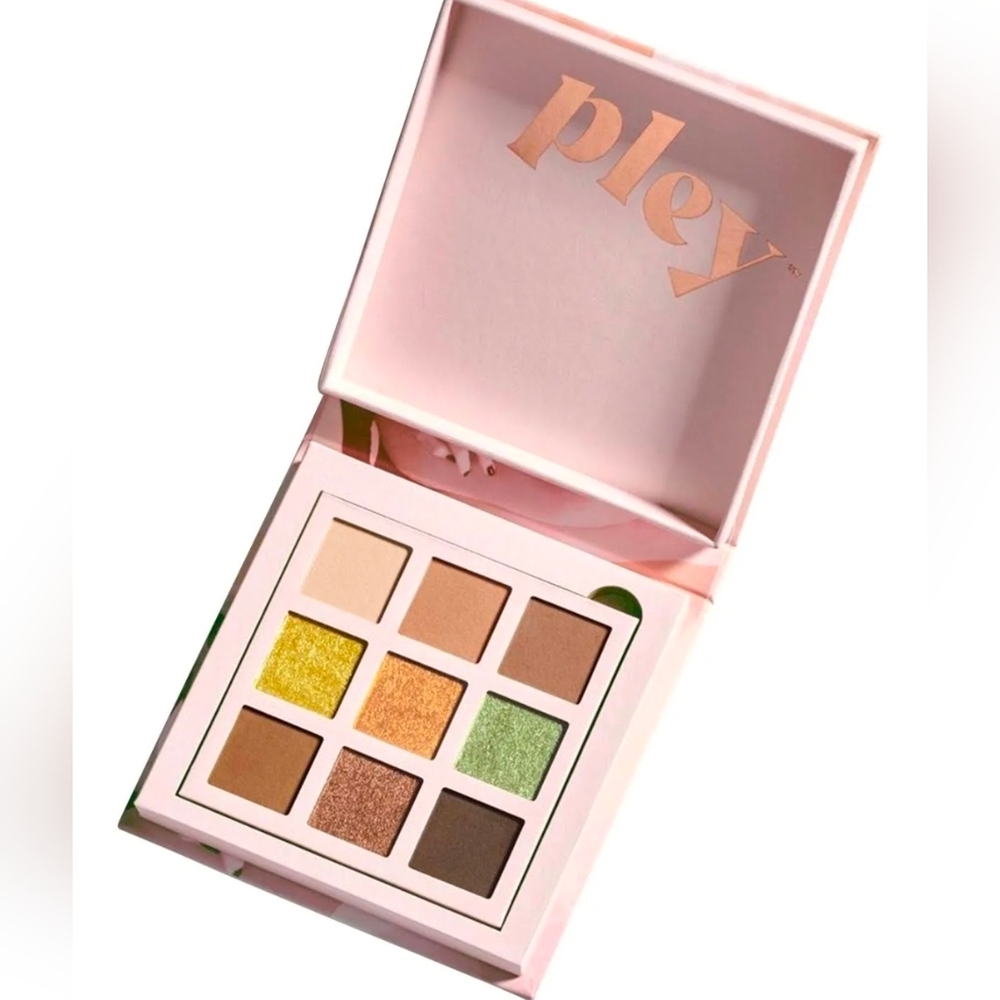 Pley Beauty Nudie eyeshadow palette.